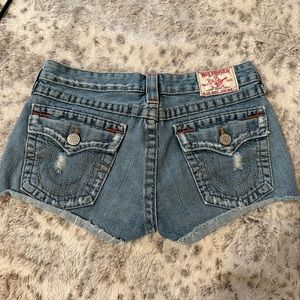 True Religion Low Rise Distressed Medium Wash Denim Cut Off Jean Shorts Size 28